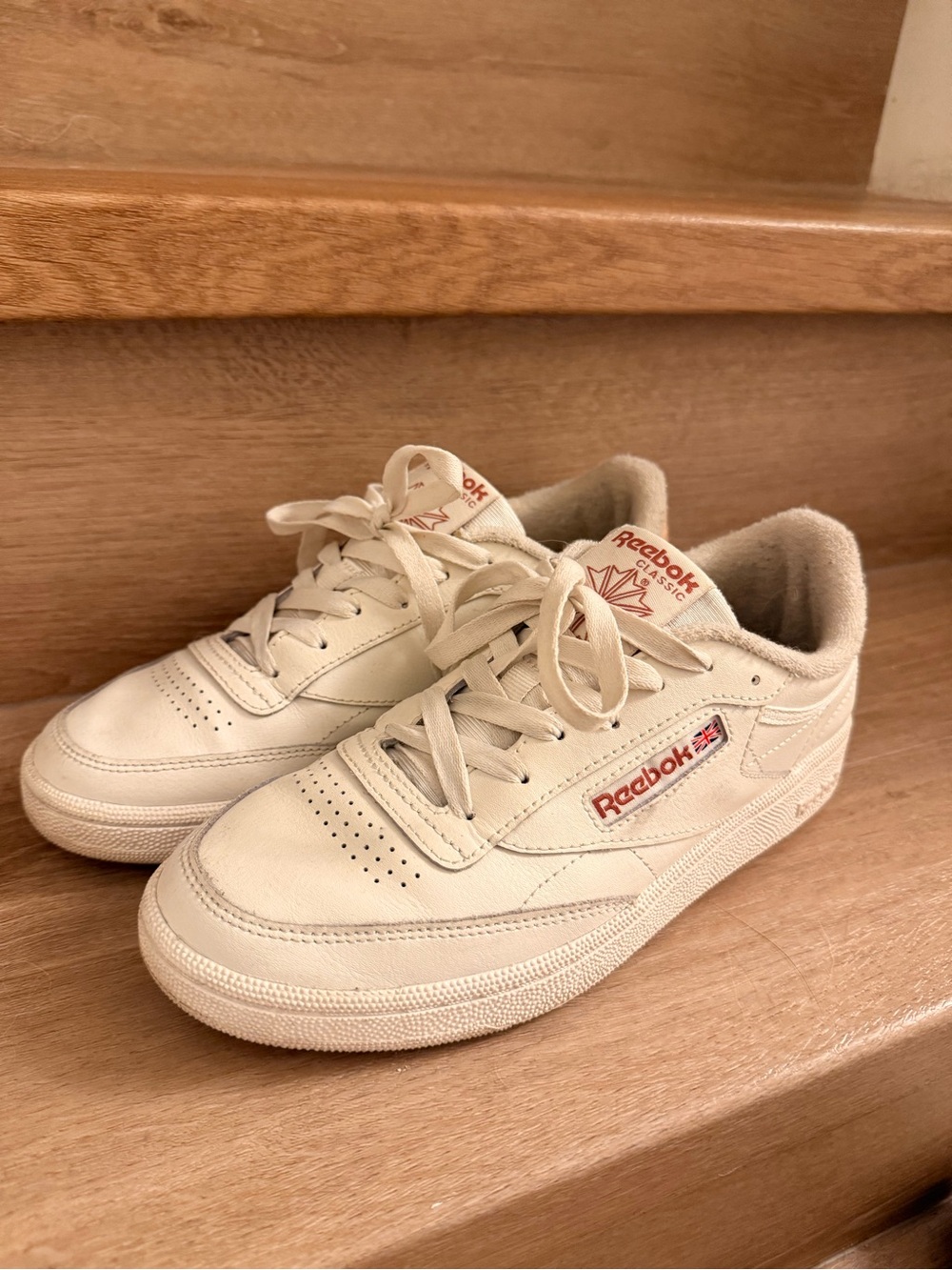Reebok Classics, Off-White and Pink